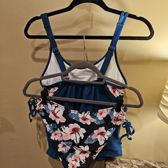 Beachsissi 2 piece tankini - Picture 2 of 12